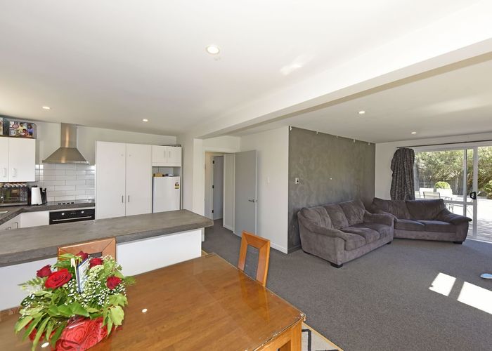  at 2A Curzon Place, Parklands, Christchurch