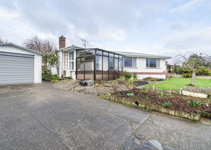  at 2 Kinmont Crescent, Newfield, Invercargill