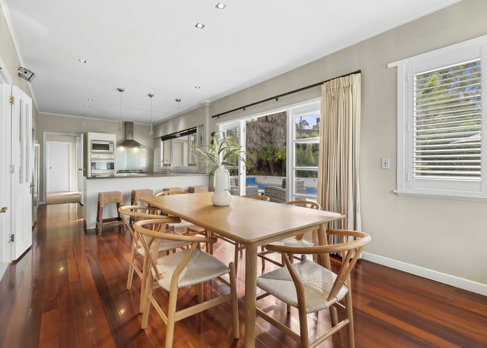  at 6 The Esplanade, Campbells Bay, North Shore City, Auckland