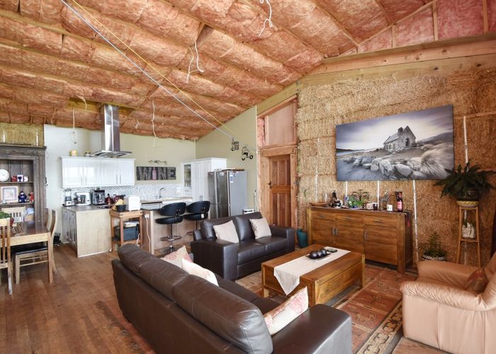  at 96 Orepuki-Riverton Highway, Riverton/Aparima, Riverton