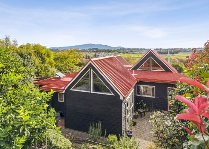 Recently sold 75 Huia Street, Waikanae homes.co.nz
