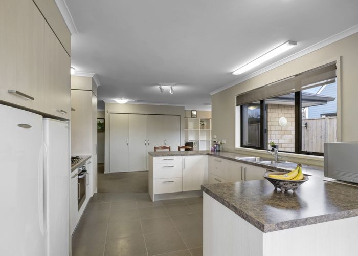  at 18A Virginia Place, Whalers Gate, New Plymouth