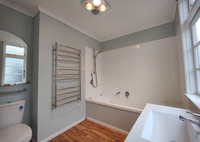  at 28 Whites Line West, Woburn, Lower Hutt, Wellington