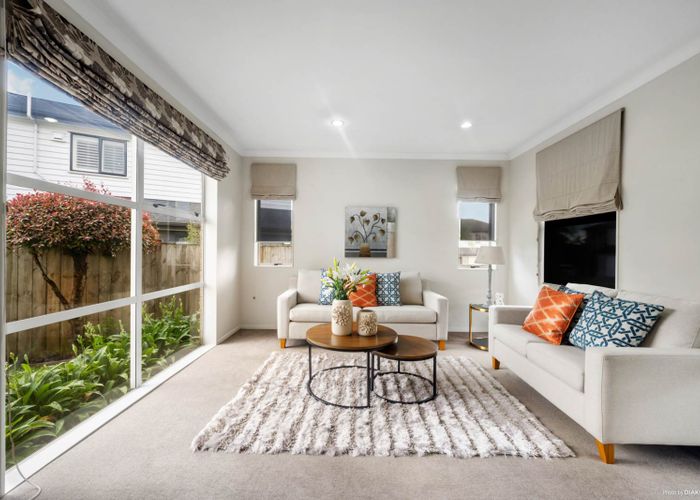  at 15 Cherrywood Crescent, Northpark, Auckland