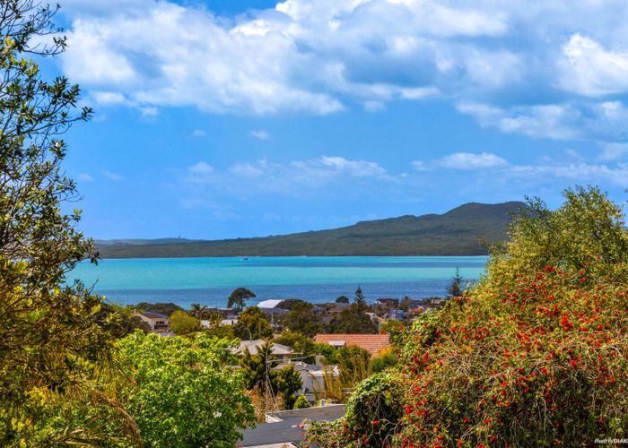  at 119 East Coast Road, Castor Bay, Auckland