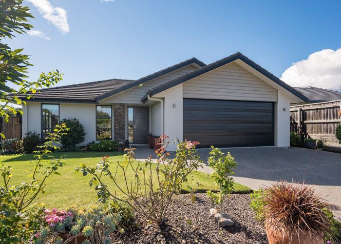  at 9 Langdale Drive, Richmond