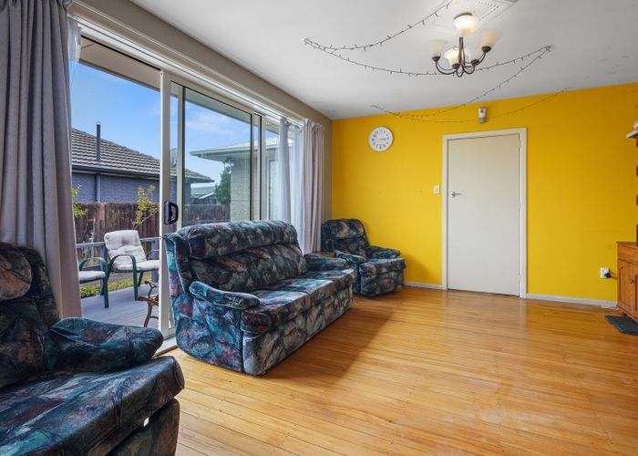  at 102 Effingham Street, North New Brighton, Christchurch