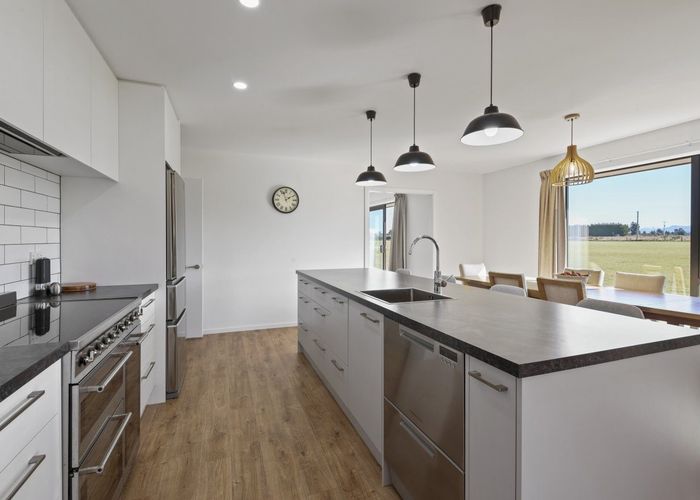  at 728 Woodstock Road, Burnt Hill, Oxford