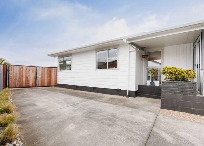  at 71 Lockhart Avenue, Milson, Palmerston North