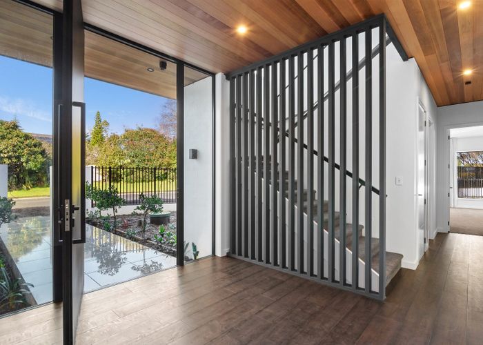  at 5 Waipuia Place, Greenhithe, North Shore City, Auckland