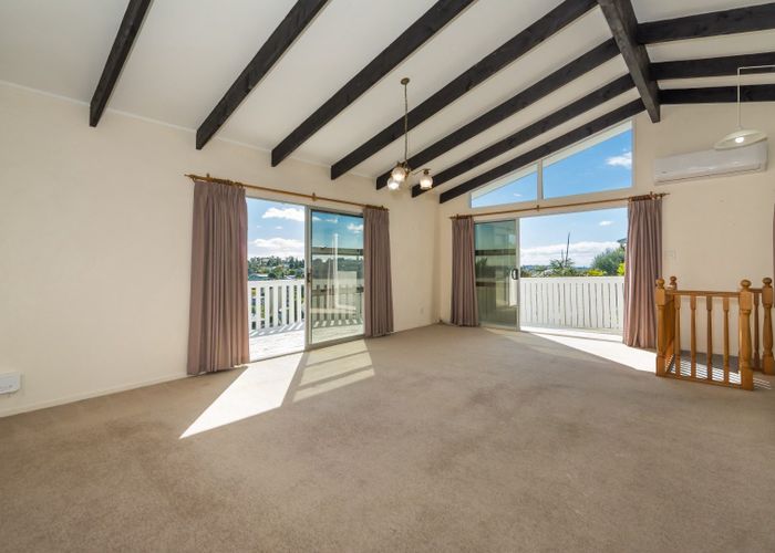  at 22 Nor'East Drive, Northcross, Auckland