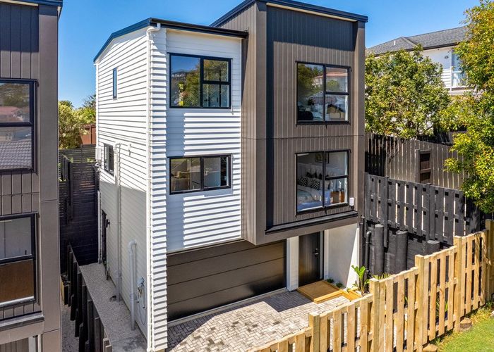  at 42D Velma Road, Hillcrest, North Shore City, Auckland