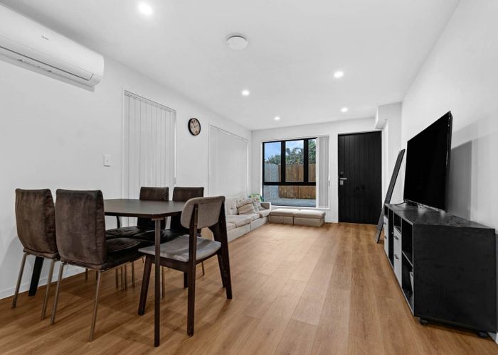  at 10D Benton Place, Manurewa, Manukau City, Auckland