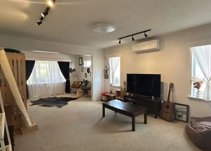  at 73 Oakdale rd, Mount Roskill, Auckland City, Auckland