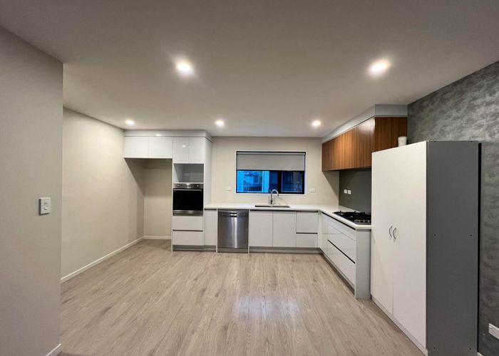  at 12/5 Perekia Street, Albany, North Shore City, Auckland