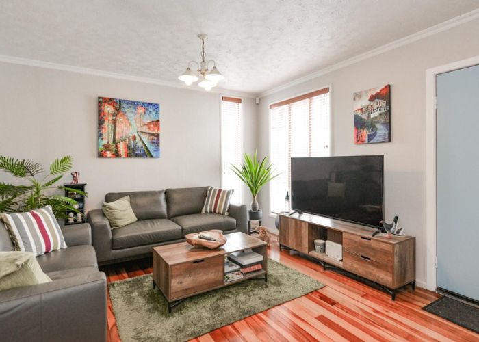 at 2/409 Lyndon Road West, Hastings Central, Hastings, Hawke's Bay