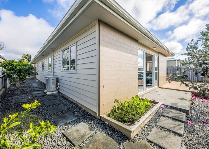  at 118 Popokatea Drive, Takanini, Auckland