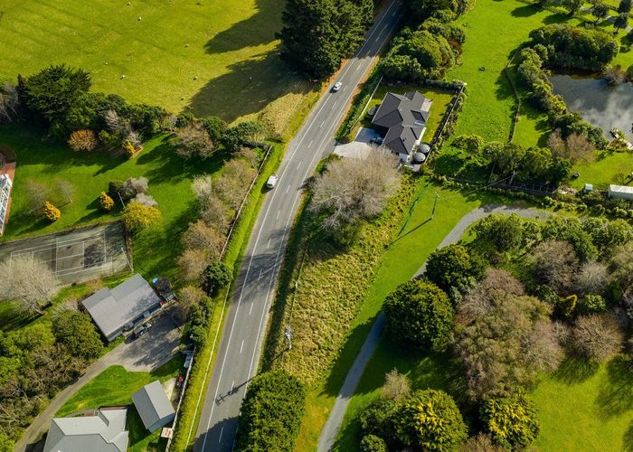  at 376 Grays Road, Pauatahanui, Porirua, Wellington