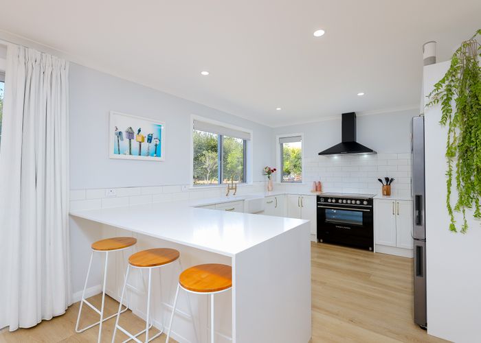  at 971 Thorpe-Orinoco Road, Thorpe