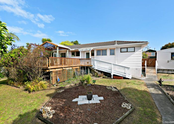  at 14 George Herring Place, Glen Eden, Auckland