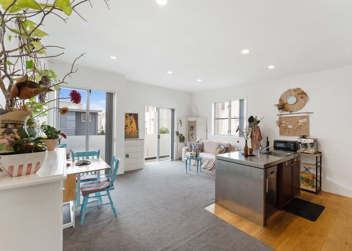  at 51/32 Edwin Street, Mount Eden, Auckland City, Auckland