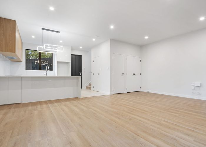  at Lot 3, 10 Alexander Avenue, Torbay, North Shore City, Auckland