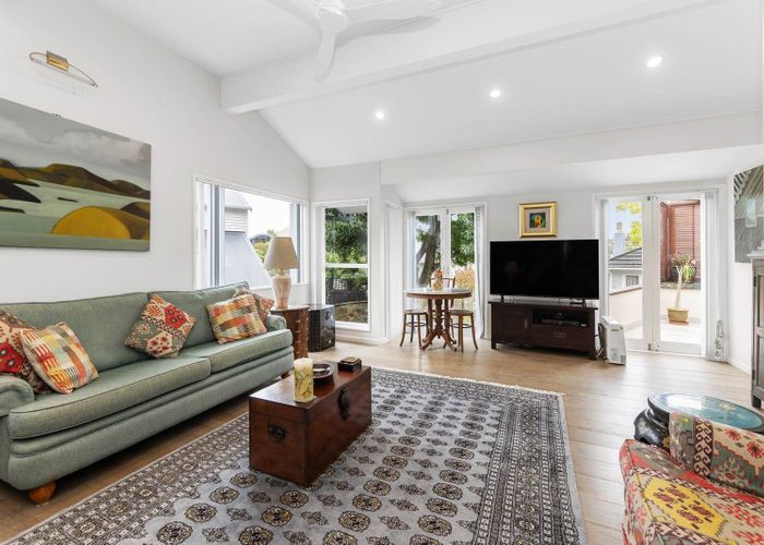  at 2/5 Baddeley Avenue, Kohimarama, Auckland City, Auckland