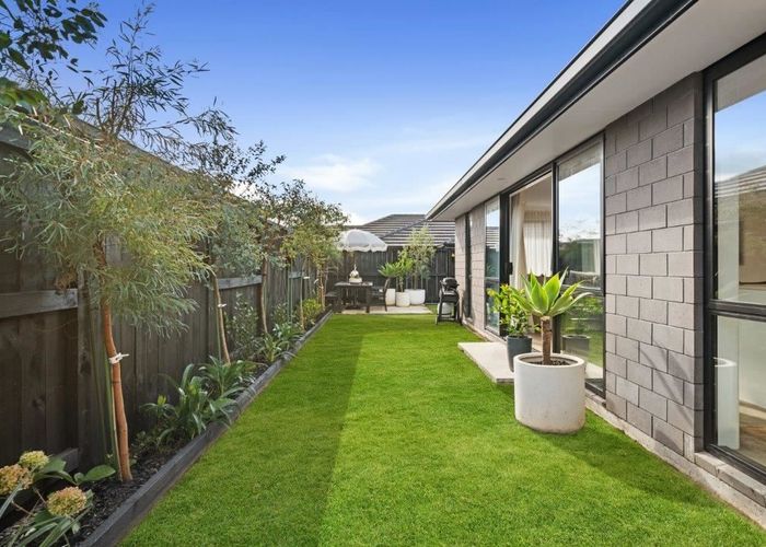  at 8 Kaiora Drive, Papamoa Beach, Papamoa