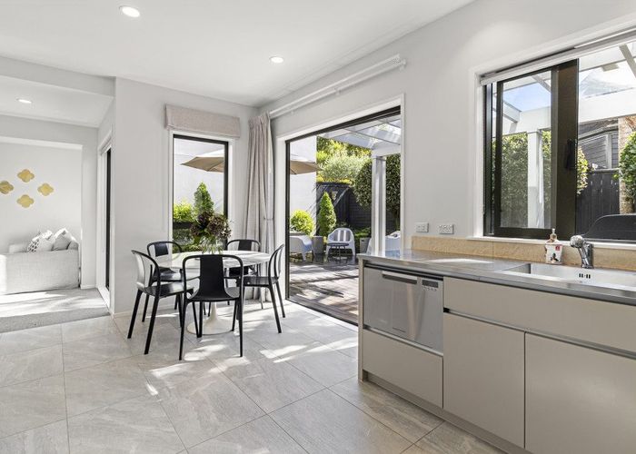  at 4/5 Hepburn Street, Freemans Bay, Auckland