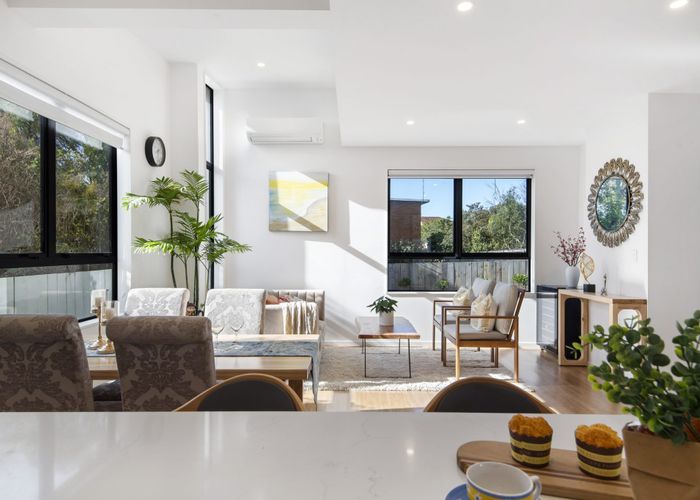  at 61B Knights Road, Rothesay Bay, North Shore City, Auckland