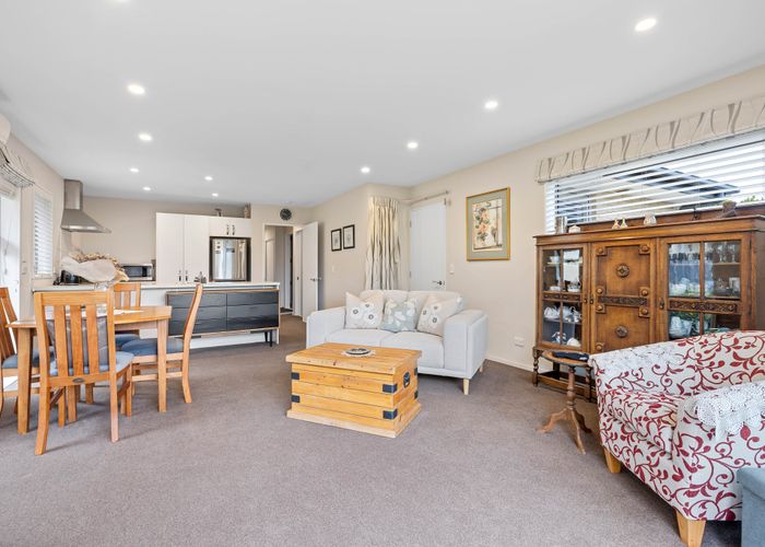  at 2/51 Barrington Street, Somerfield, Christchurch City, Canterbury