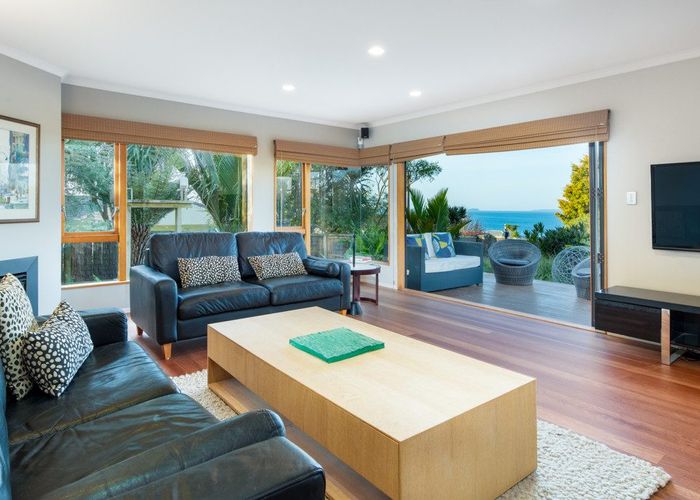  at 35 KOWHAI RD, Mairangi Bay, Auckland