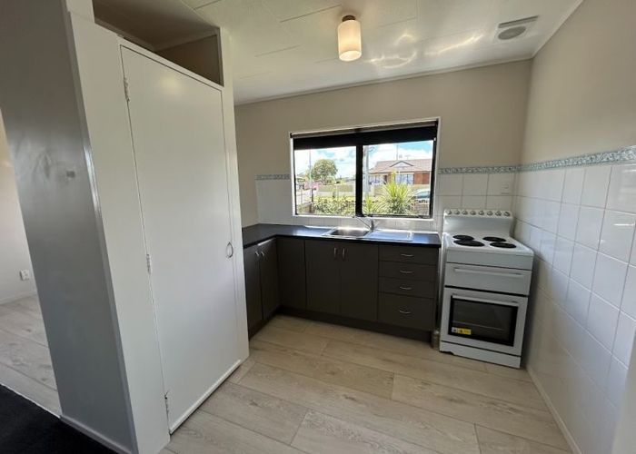  at 111 Sykes Rd, Weymouth, Manukau City, Auckland