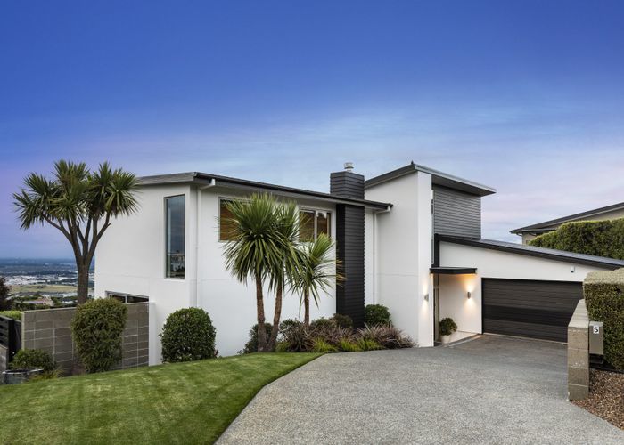  at 5 Peregrine Close, Mount Pleasant, Christchurch City, Canterbury