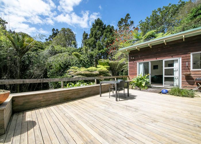  at 5 Sylvan Valley Avenue, Titirangi, Auckland