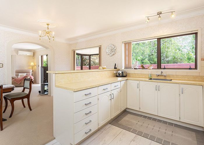  at 2/66 Rathgar Road, Henderson, Auckland