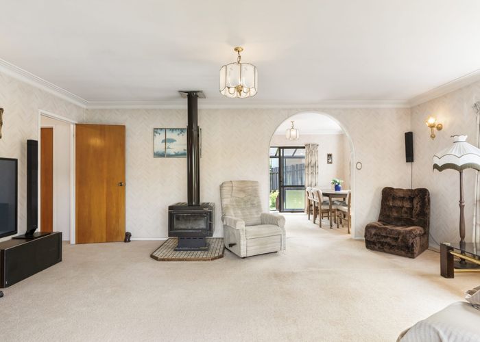  at 14 Maaka Place, Saint Johns, Auckland