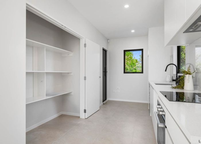  at 8B Clutha Crescent, Clover Park, Manukau City, Auckland