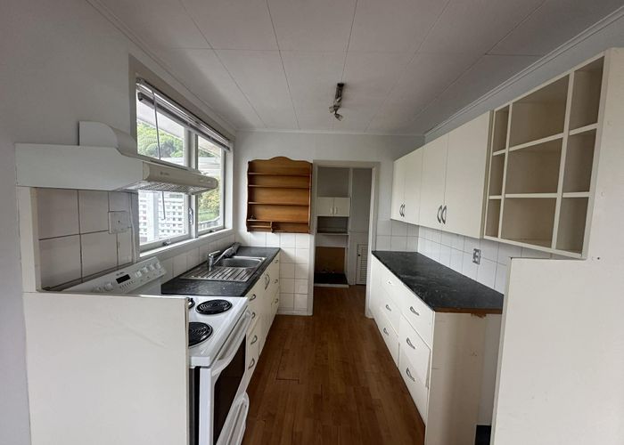  at 5 Bird Grove, Stokes Valley, Lower Hutt, Wellington