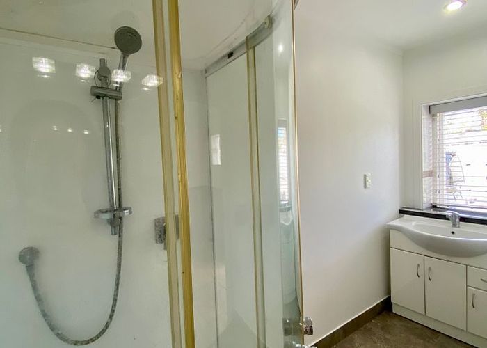  at 318 Sturges Road, Henderson Valley, Waitakere City, Auckland