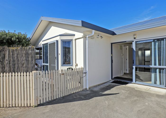  at B/502 Lyndon Rd E, Akina, Hastings