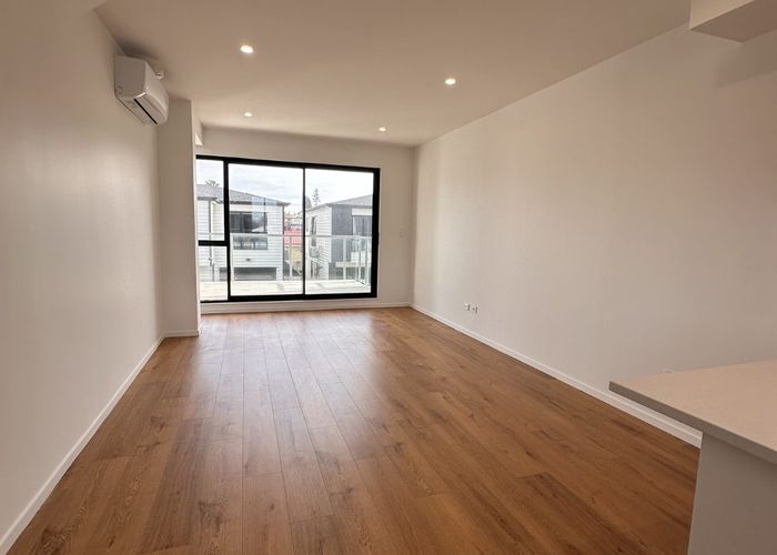  at 2/2A Cambridge Road, Manurewa, Manukau City, Auckland