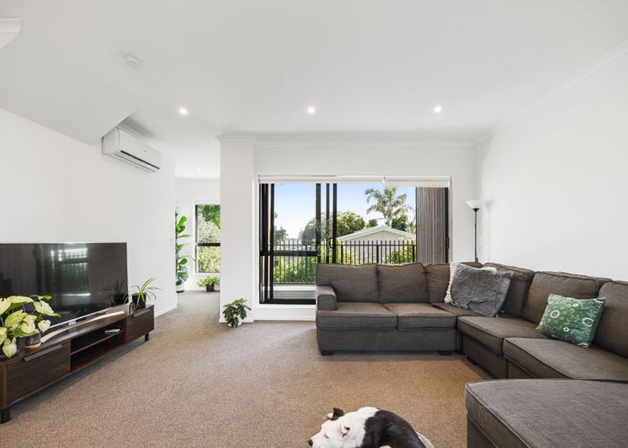  at 500F Te Atatu Road, Te Atatu Peninsula, Waitakere City, Auckland