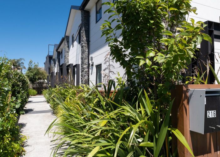  at 4/216 Worcester Street, Christchurch Central, Christchurch
