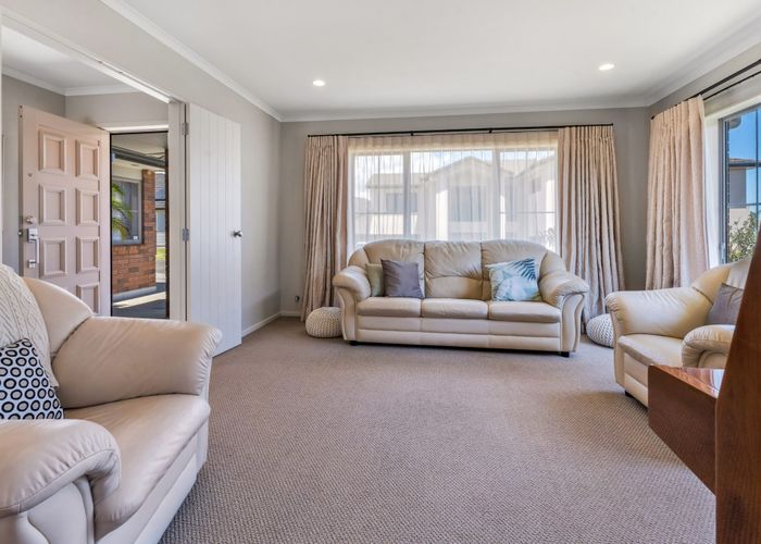  at 11 Aldon Lane, The Gardens, Auckland