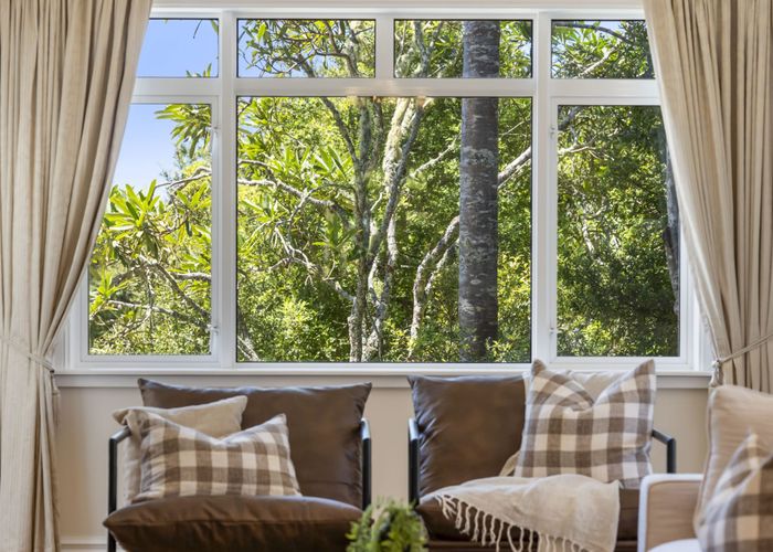  at 4 Kereru Grove, Greenhithe, North Shore City, Auckland