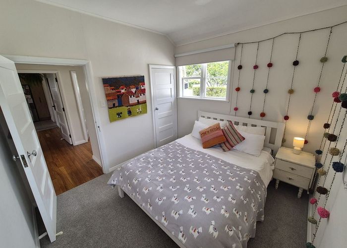  at 4 Raurenga Avenue, Royal Oak, Auckland City, Auckland