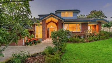  at 3 Artesia Close, Shamrock Park, Auckland
