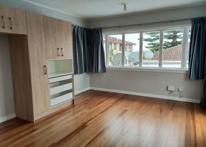 at 2/353 Hillsborough Road, Hillsborough, Auckland City, Auckland