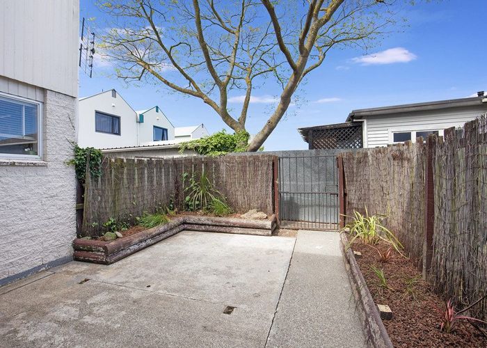  at 4/183 Hastings Street East, Waltham, Christchurch City, Canterbury